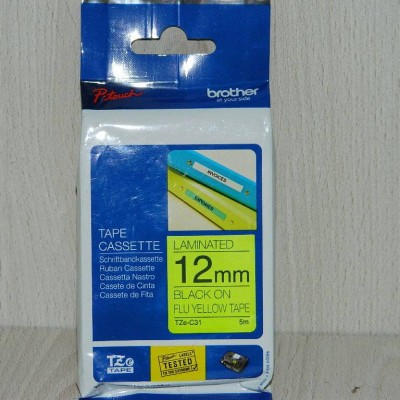 Ruban d'étiquettes P-touch TZe-C31 - Jaune fluo- 12 mm de large, 5 m de long