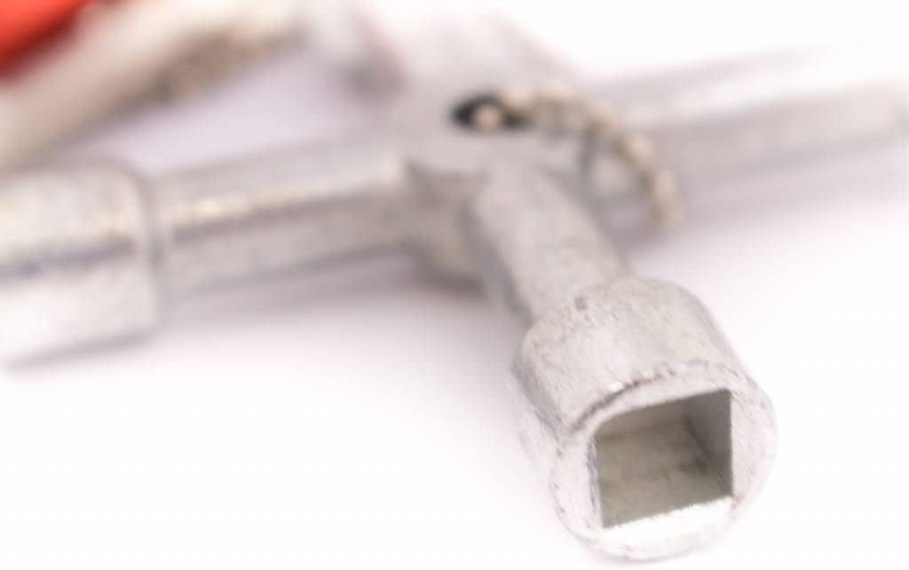 MANNESMANN Mini clé en croix