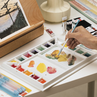 Palette de peinture en porcelaine de Meeden Studio